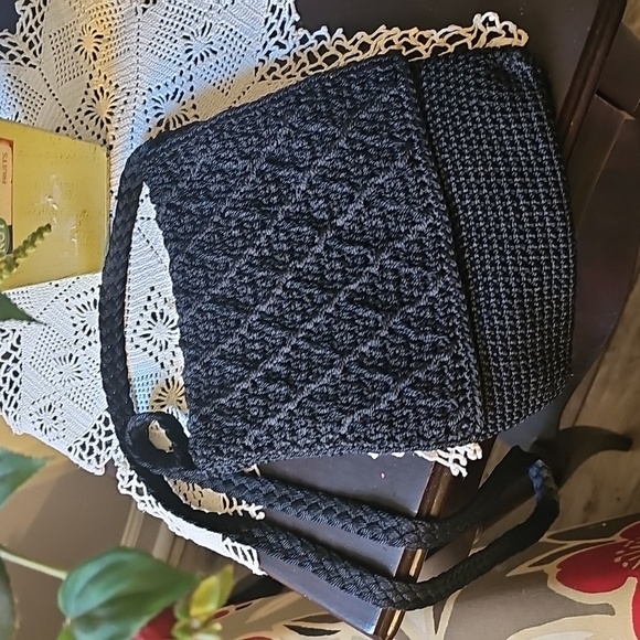 The Sac Blac Small Crochet Crossbody Bag - Picture 1 of 6